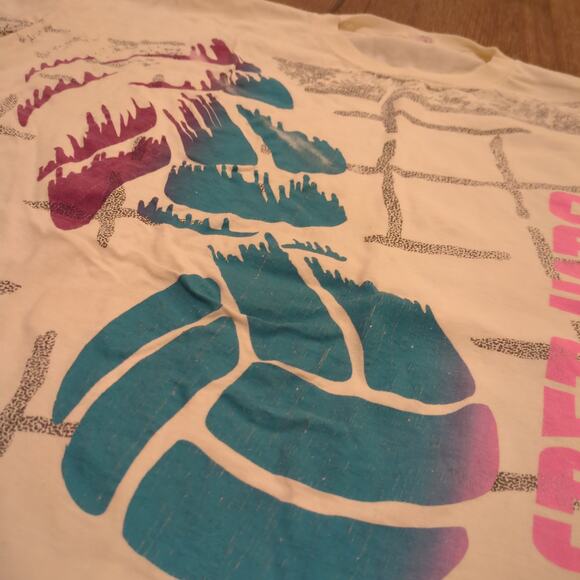 VTG Volleyball Castaways Sport Adult XL Shirt Beach Ocean Surf Cali Florida AOP - Picture 2 of 7